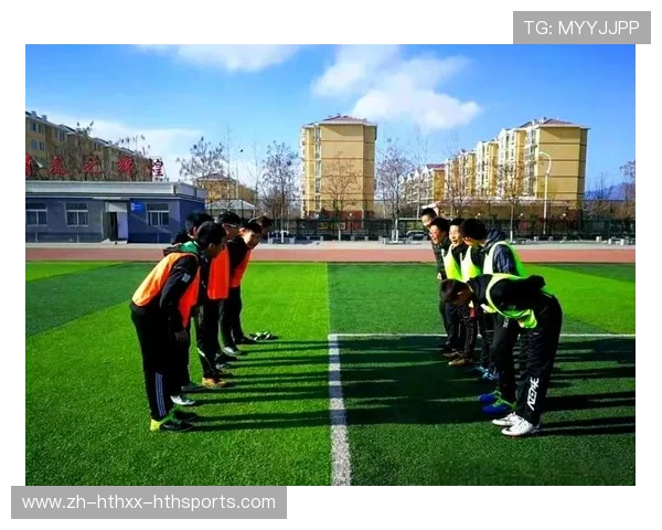 足球比赛中的队员互助与配合技巧